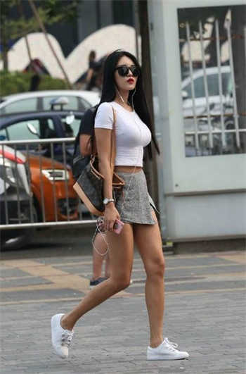免费看兼职奶妈全集