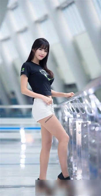 chinhbaby丸子头旗袍