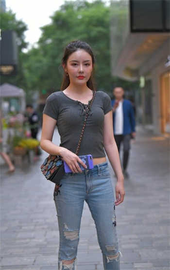 小溪边上的作品