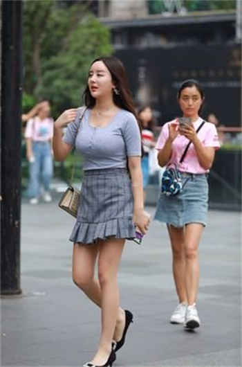 放学后润湿的校服