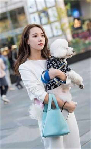 送外卖被两个女的电影