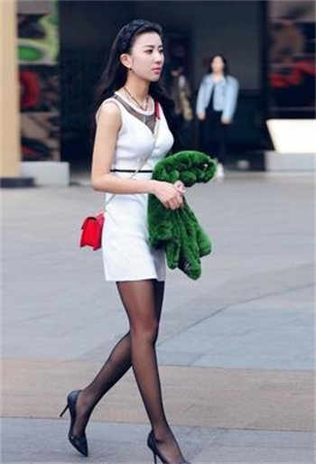韩国电影男的去中介卖房子