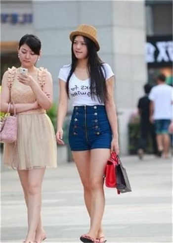 把妻子给了张行长全文