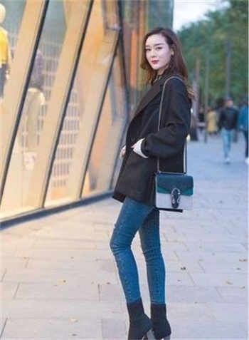 蕾丝边俱乐部