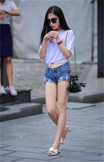 女女互慰吃奶互揉gif图