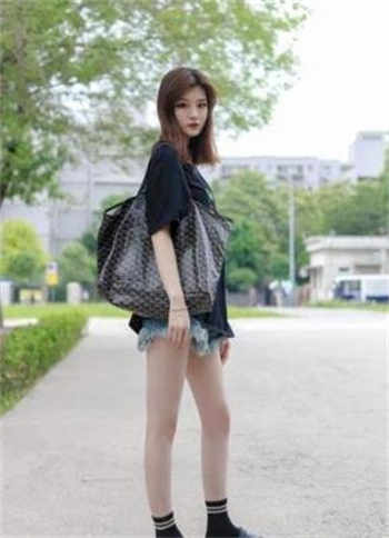 男的给女的画圈圈