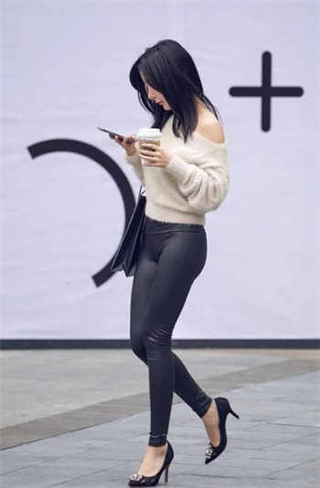 驴马配女人图片