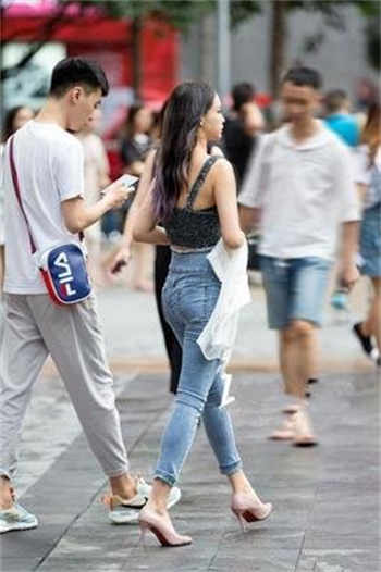 穿到五零被抢亲穿书