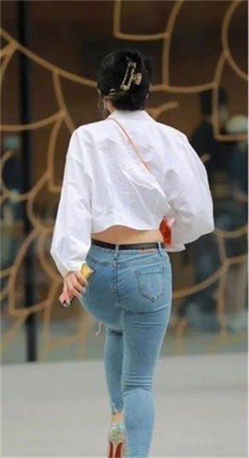 课外辅导的秘密女主